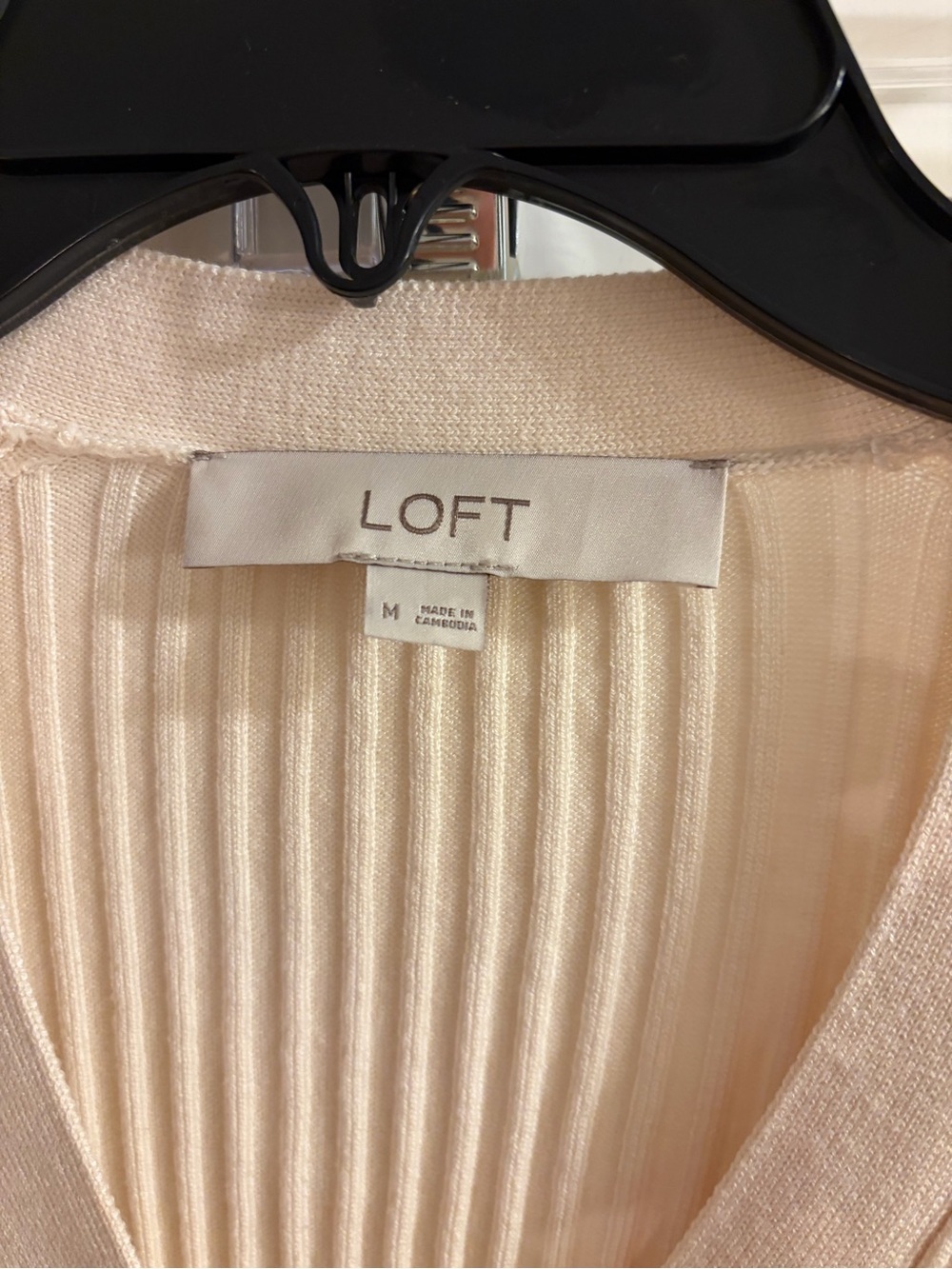 LOFT Cream Ribbed V-Neck Button Front Cardigan - Picture 3 of 6